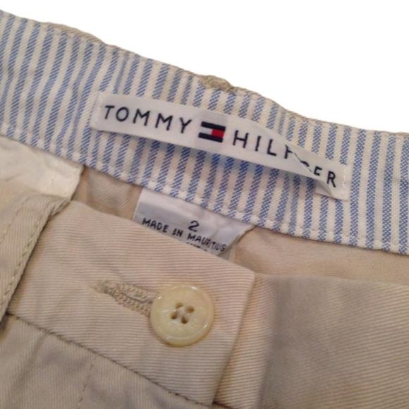 Y2K Tommy Hilfiger High Wasted Khaki Shorts NWOT - Picture 3 of 3
